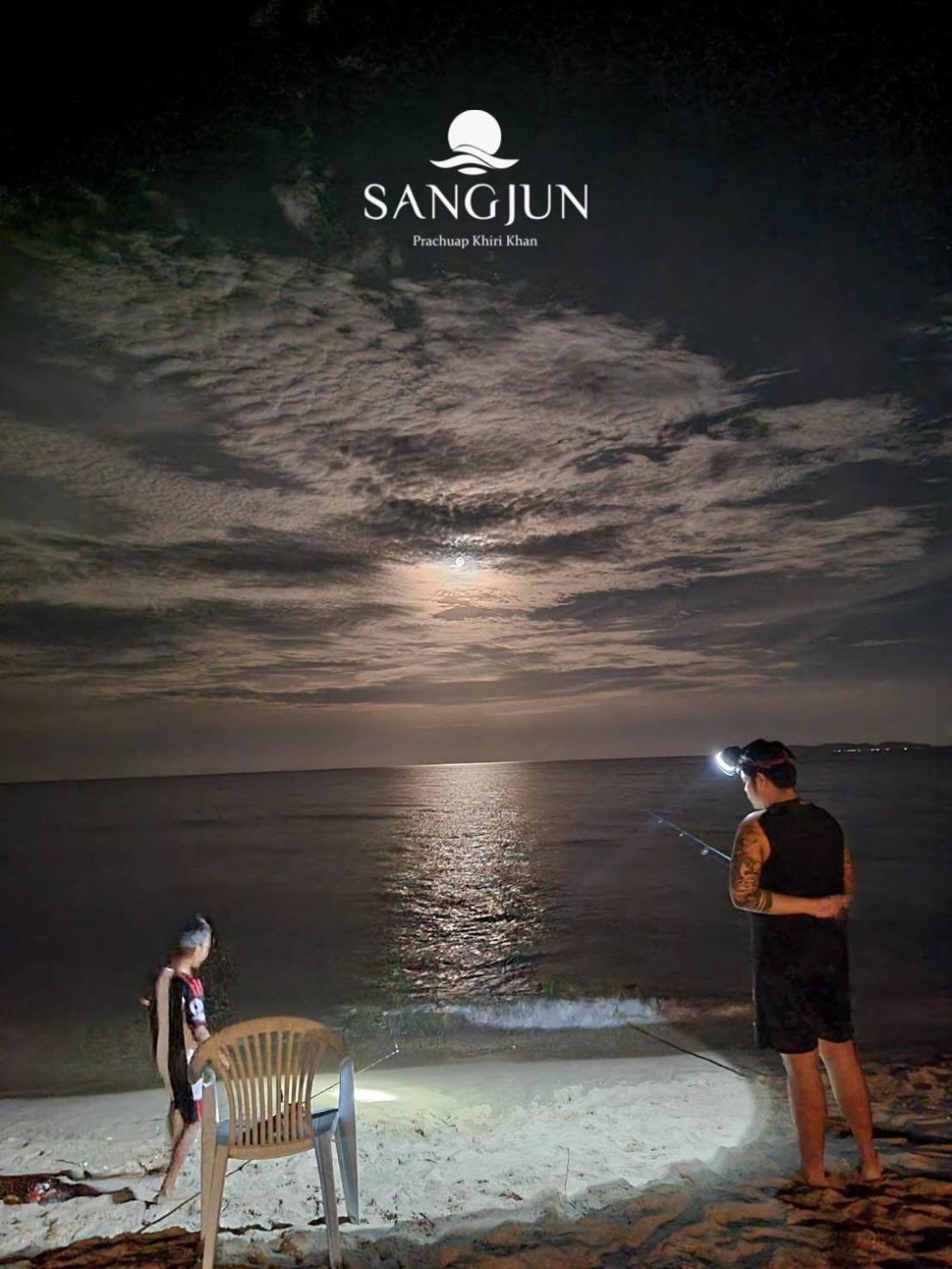 サンジュン オン ビーチ リゾート バンサパン エクステリア 写真